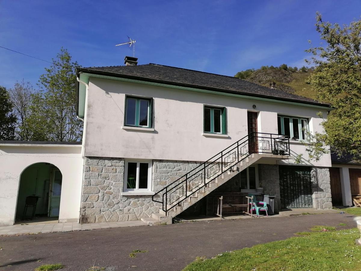 Aux D'Estaing Croises, Gite De Montagne Accessible A Tous Экстерьер фото