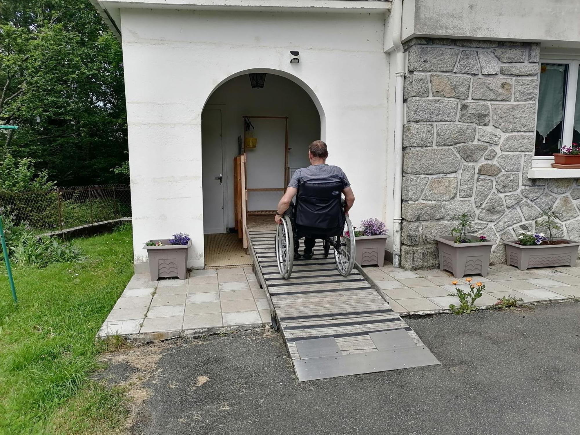 Aux D'Estaing Croises, Gite De Montagne Accessible A Tous Экстерьер фото